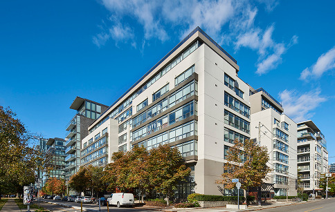 Exterior view of 50 on the Park.